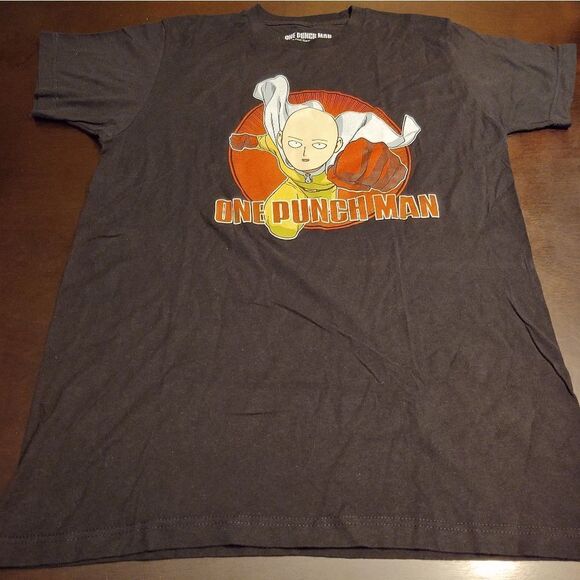 One Punch Man Men's T-shirt Size medium - Picture 2 of 3